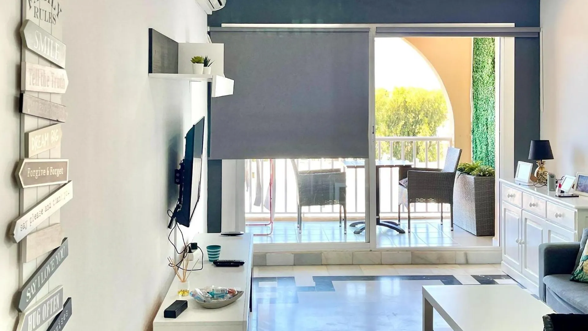 Beautiful Apartment In Roquetas De Mar With Shared Pool 0*,