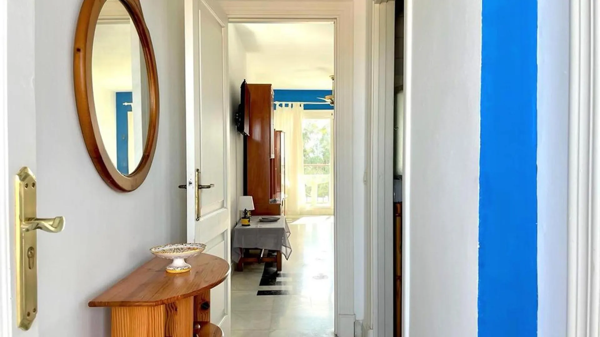 Beautiful Apartment In Roquetas De Mar With Shared Pool