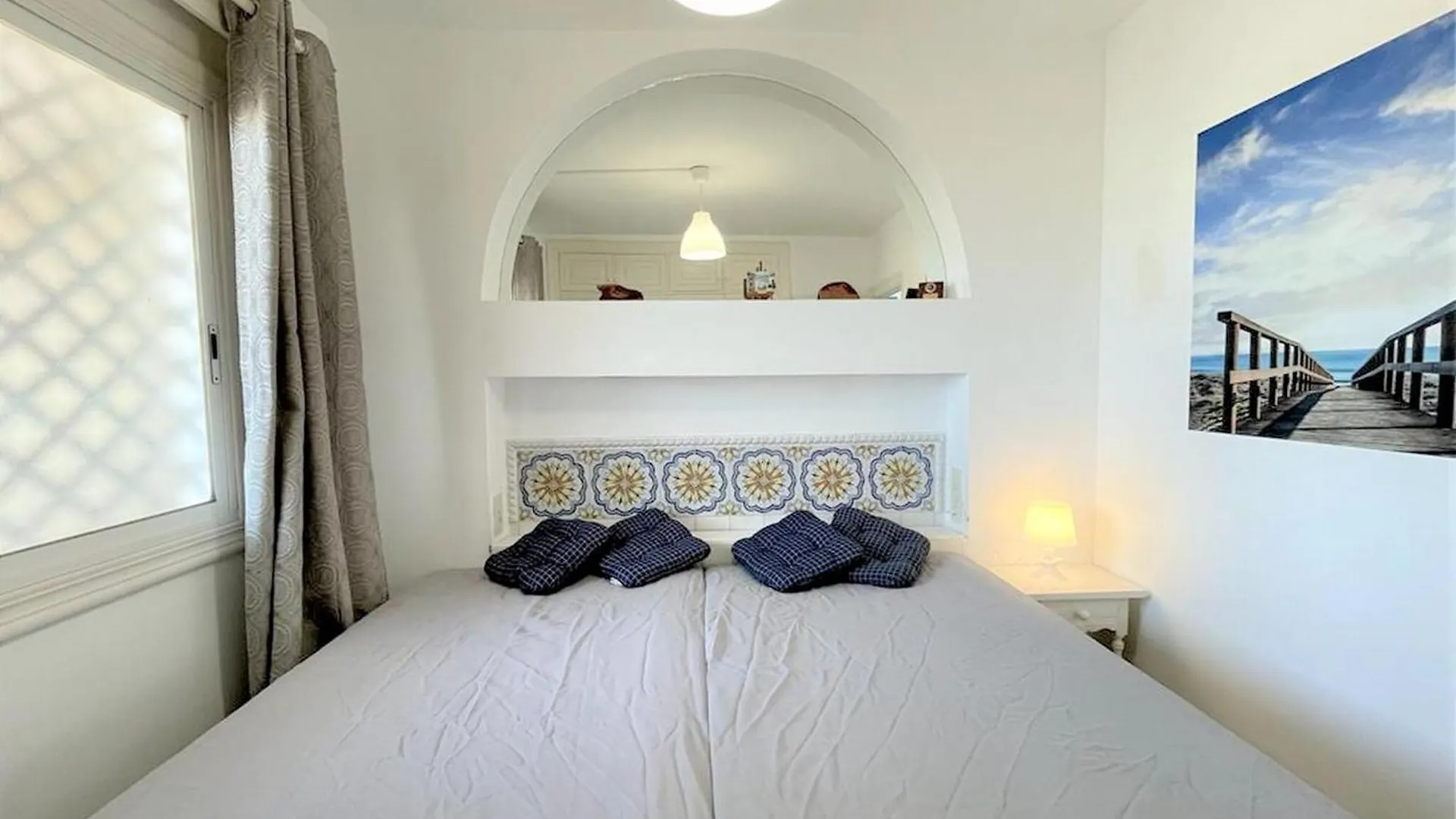 Beautiful Apartment In Roquetas De Mar With Shared Pool