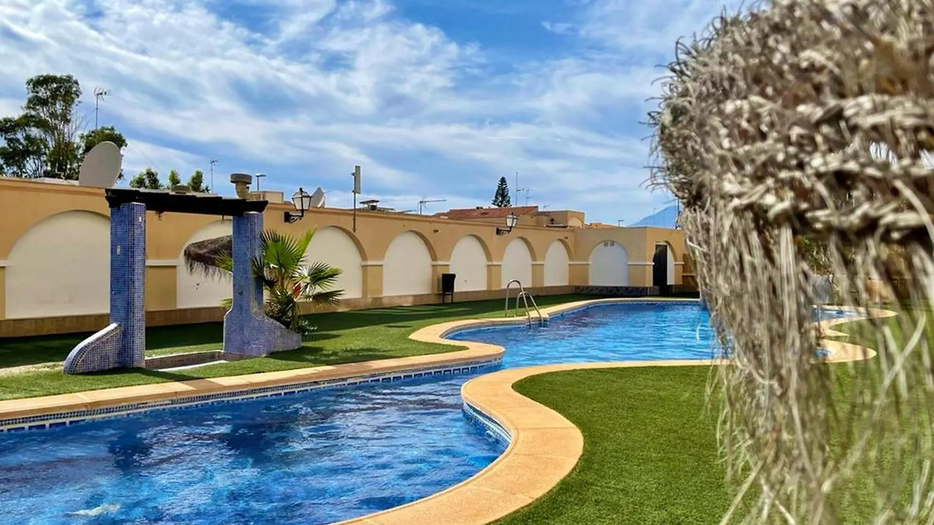Beautiful Apartment In Roquetas De Mar With Shared Pool