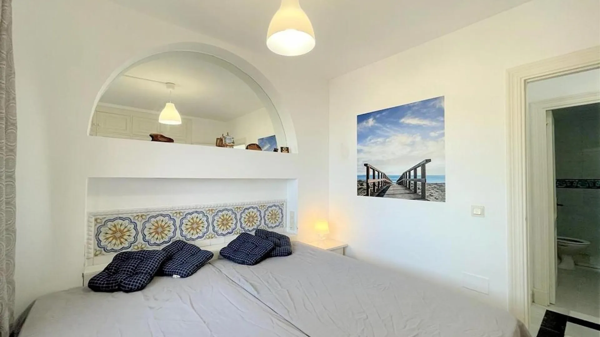 Beautiful Apartment In Roquetas De Mar With Shared Pool